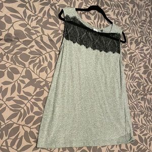 cabi Lacey Tee #3815 medium